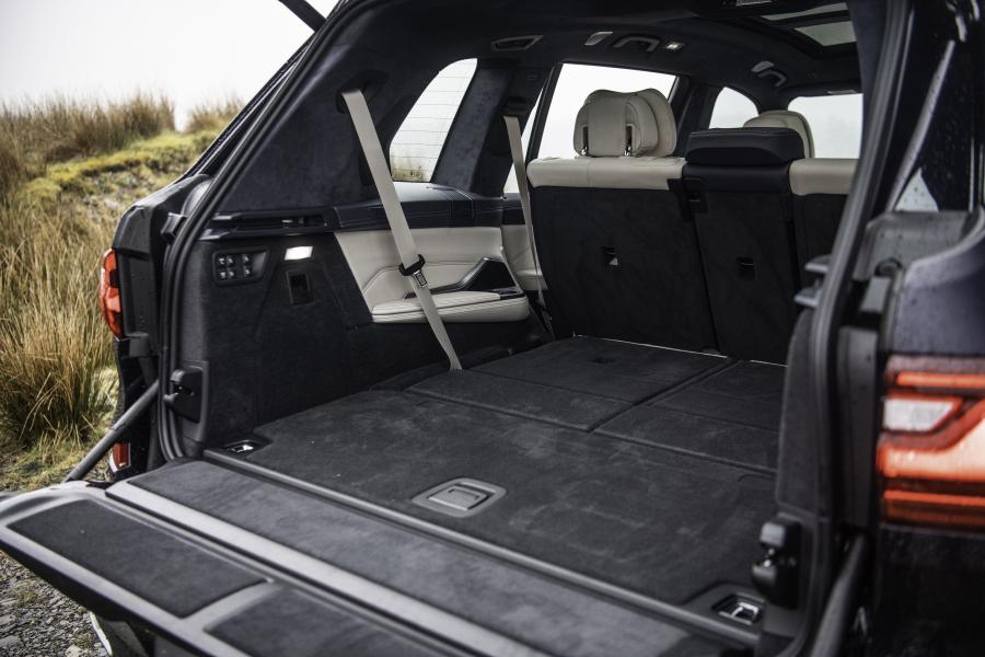 Багажник BMW X7 xDrive30d M Sport (G07) 2019 года  (UK) (фото 22 из 40)